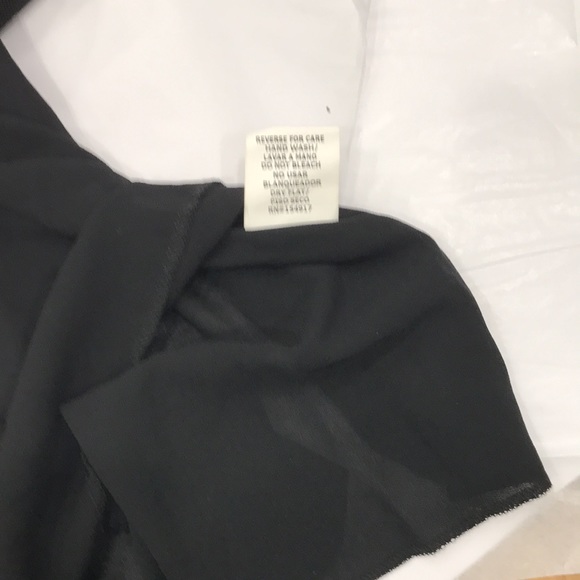 BLK SEQUINED small VINE & LOVE. May hand wash.LINED. Holiday dressy top. NWT🎉 - Picture 4 of 8